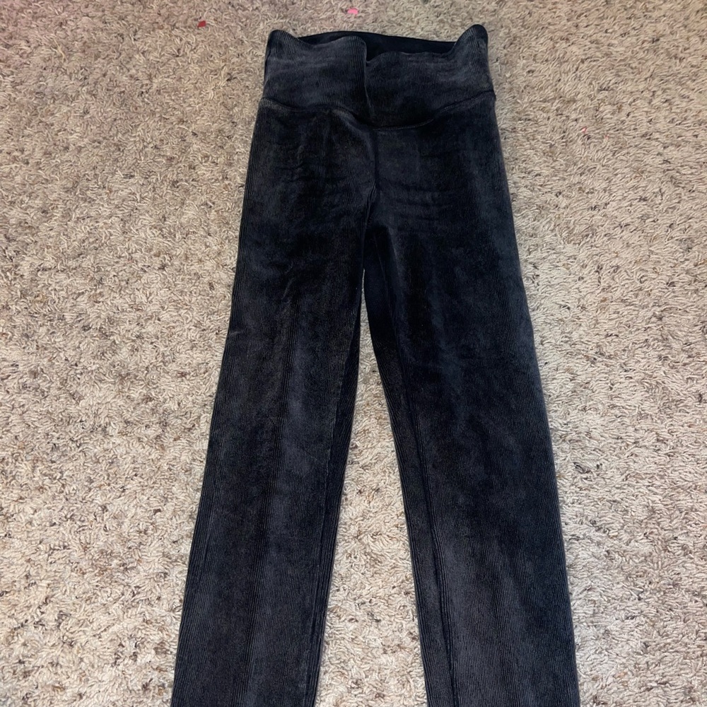 Ribbed suede leggings